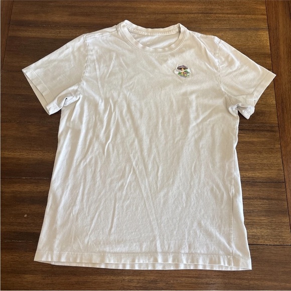 Nike Tee Men's Tshirt Mushroom Logo Beige Size Medium With Flaw - Picture 2 of 13